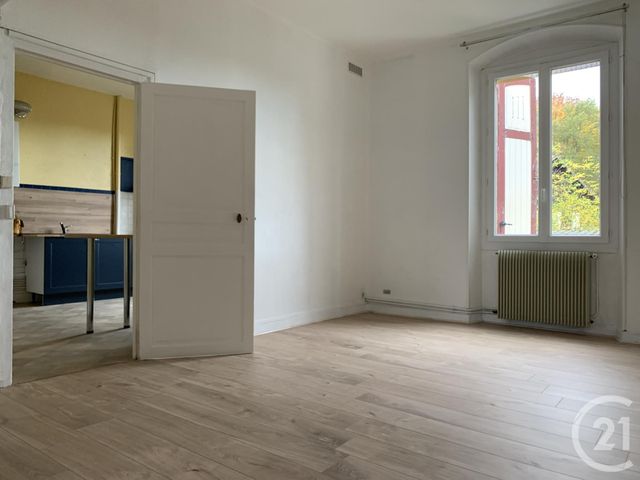 Appartement F3 à vendre - 3 pièces - 69,19 m2 - Montlucon - 03 - AUVERGNE