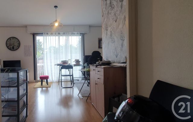 Appartement à vendre - 2 pièces - 38 m2 - Montlucon - 03 - AUVERGNE