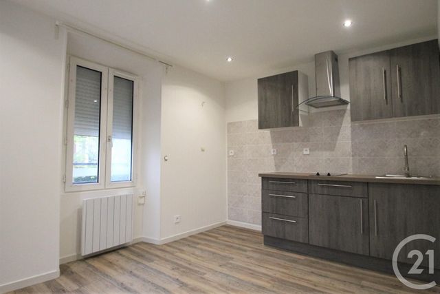 Appartement F1 à louer - 1 pièce - 25,16 m2 - Evry - 91 - ILE-DE-FRANCE