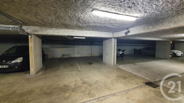 Parking à louer - 16 m2 - Lyon - 69008 - RHONE-ALPES
