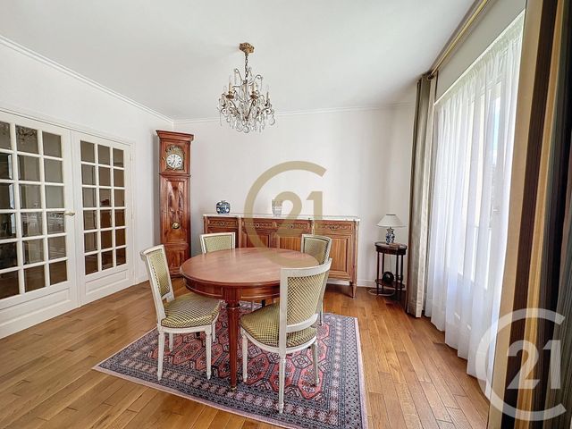 Appartement F4 à vendre - 4 pièces - 93,95 m2 - Versailles - 78 - ILE-DE-FRANCE
