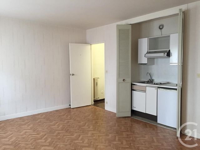 Appartement Studio à louer FONTAINEBLEAU
