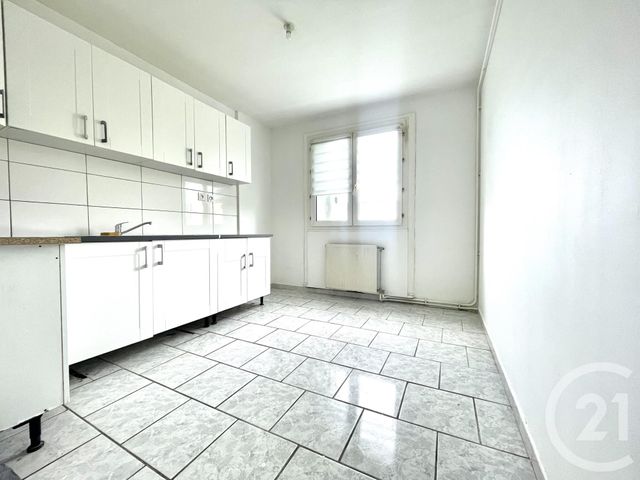 Appartement T3 à vendre - 3 pièces - 71,37 m2 - La Chapelle St Luc - 10 - CHAMPAGNE-ARDENNE
